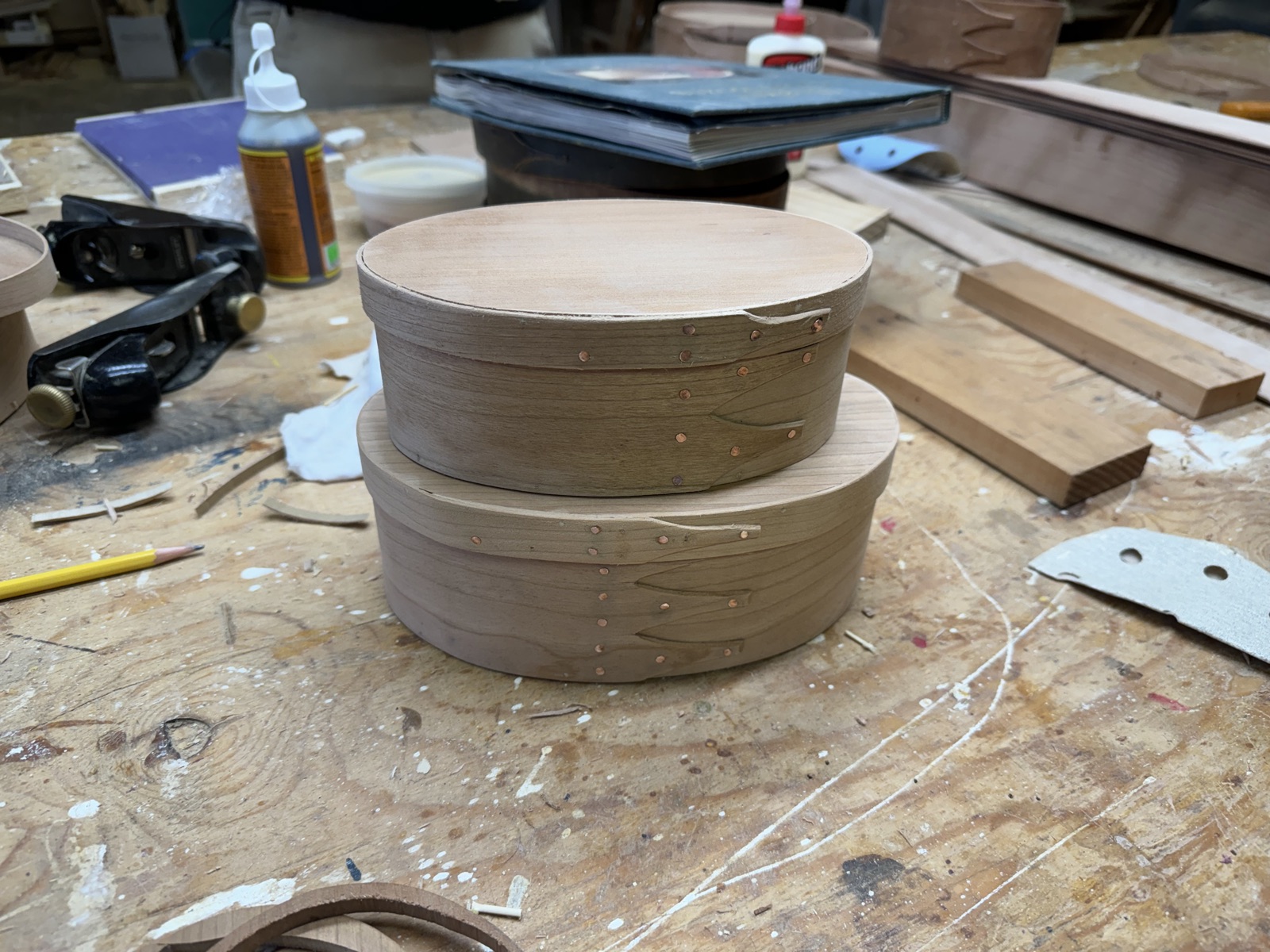Shaker oval box — steam-bent sides